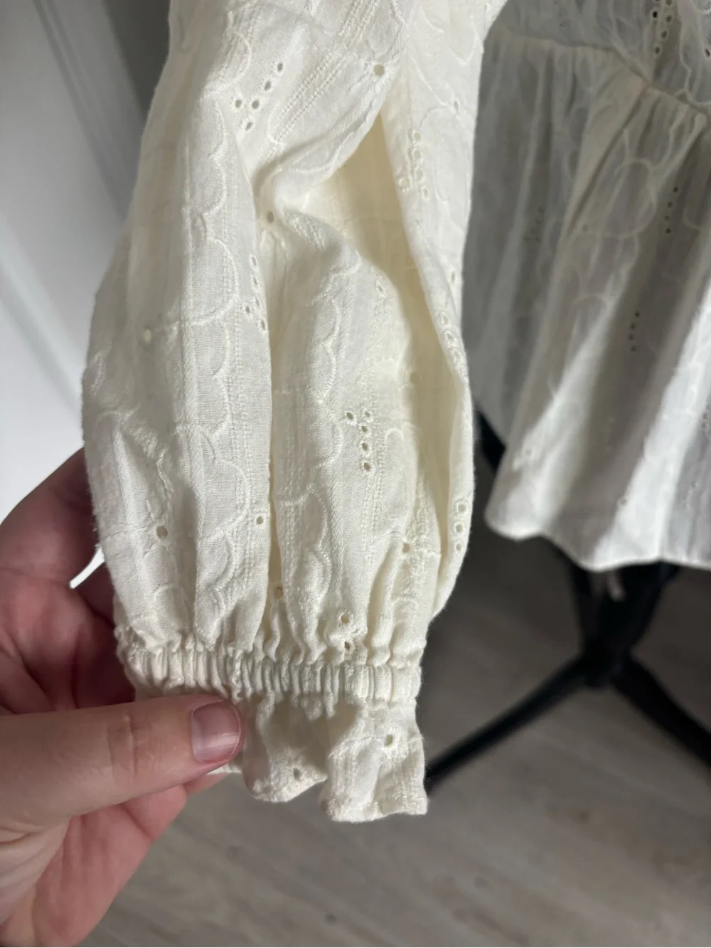 Madewell Embroidered Eyelet Puff-Sleeve Peplum Wrap size Medium